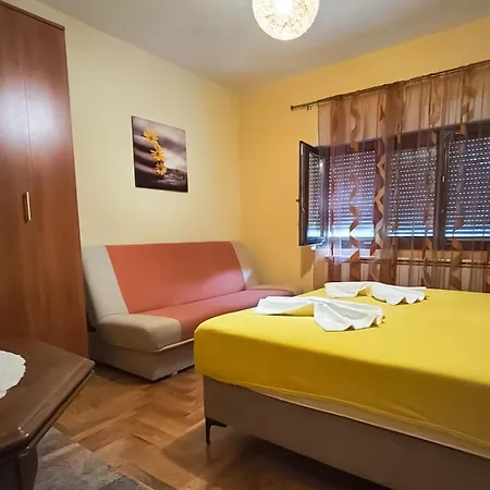 Apartment Draz *
